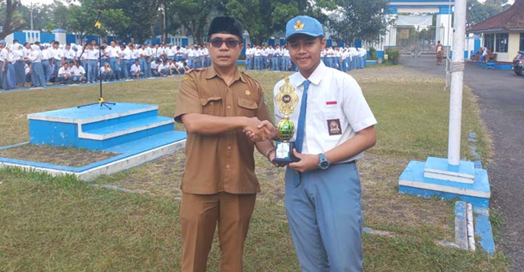 Prestasi Siswa SMAN 3 Tasikmalaya Juara 3 MTQ se-Kota Tasikmalaya (Muhammad Fajar Ramdhani)